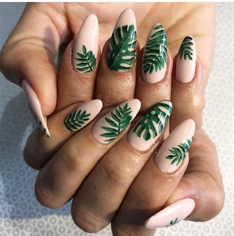 Pin by Nat on Nail art in 2019 | Nails, Tropical nail designs, Sunflower nails