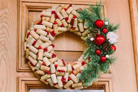 How To Make A Cork Wreath - Step By Step - The Creative Folk