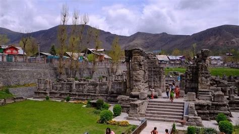 Martand Sun Temple, Anantnag - Timing, History & Photos