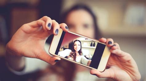 5 Smartphones With Best Selfie Camera - Digi Tech Spot