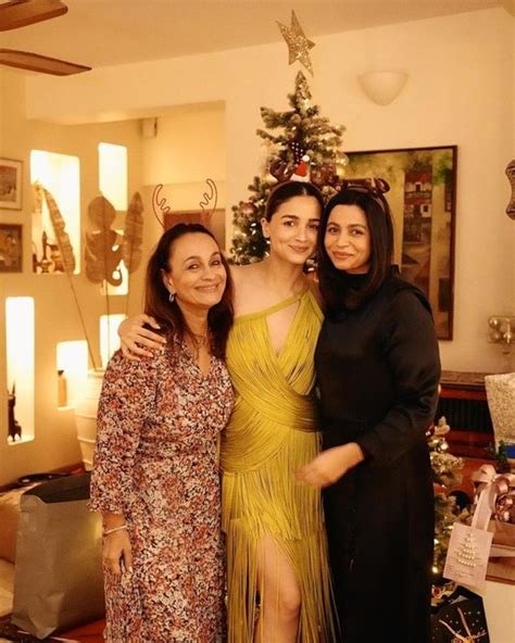 Alia Bhatt and Shaheen Bhatt take us inside family Christmas dinner ...