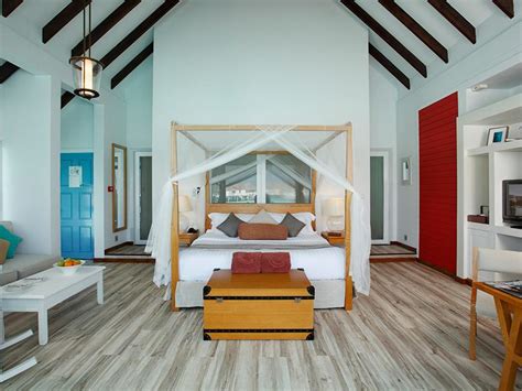 Centara Grand Island Resort & Spa All-Inclusive - Maldives - Overwater ...