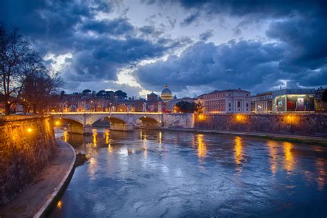 Things to Do in Rome at Night | One Savvy Wanderer