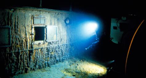 Unseen Footage of ‘Titanic’ Wreckage Reveals a Look at When the Iconic ...