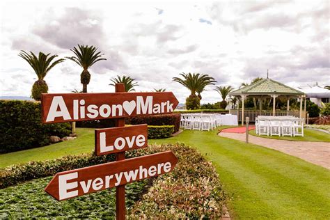 Village Roadshow Theme Parks | Queensland Brides