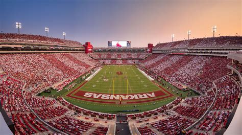 Razorback Stadium available for graduation photos May 12 | Arkansas ...