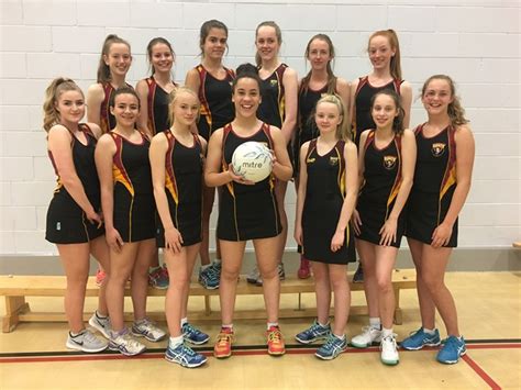 Crowdfunding to Huddersfield Giants U14s Nationals Netball on JustGiving