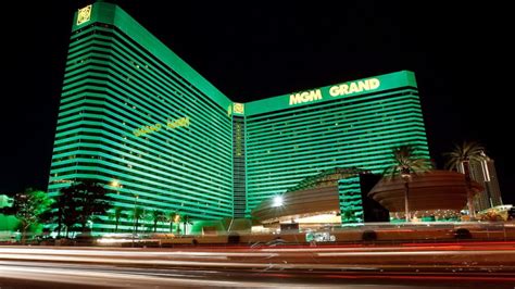 MGM Resorts Axes Free Parking on the Las Vegas Strip