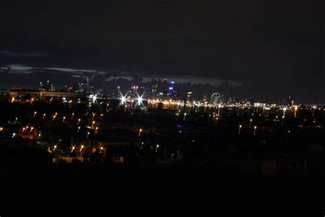 Melbourne night skyline 01 by TrappedAndConfused on DeviantArt