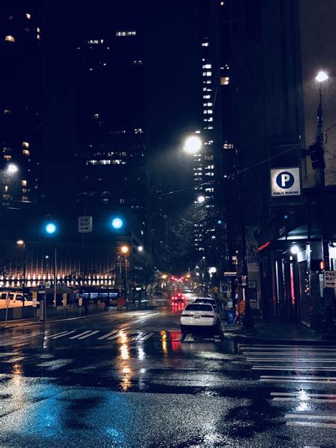 Rainy Downtown Seattle : RaIn