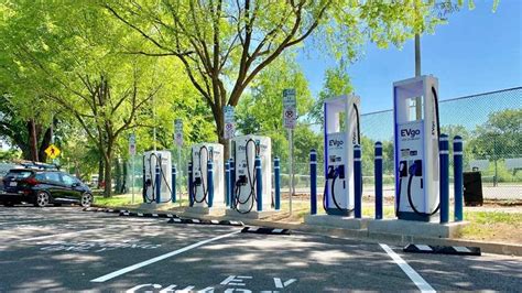 Charging Tesla At Public Charging Stations Charged evs - Aksa Casildo