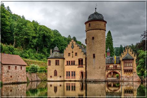 Schloss Mespelbrunn Foto & Bild | architektur, schlösser & burgen ...