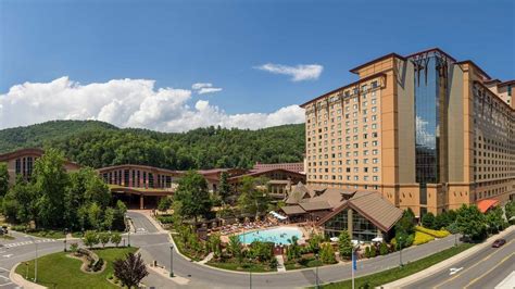 Cherokee: Harrah’s Casino impact on North Carolina tribe | Raleigh News ...