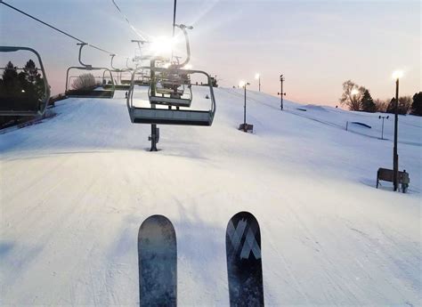 The 4 Best Ski Resorts Near Chicago, 2023/24