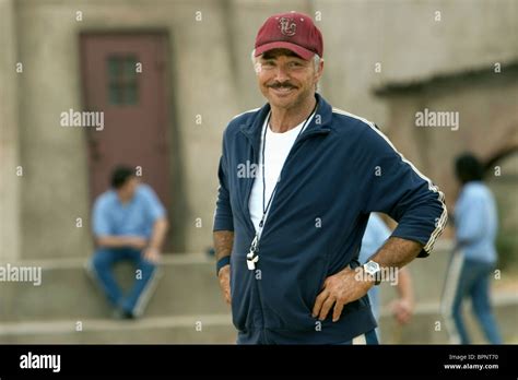 BURT REYNOLDS THE LONGEST YARD (2005 Stock Photo, Royalty Free Image: 31212804 - Alamy