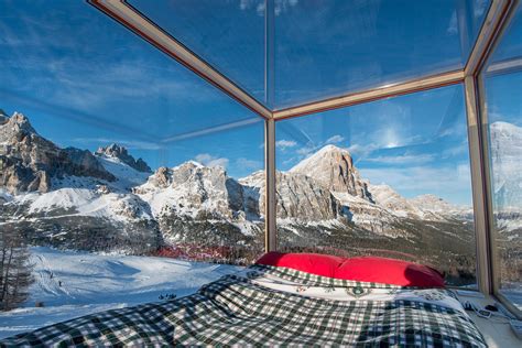 The Starlight Room: a stunning glass cabin in the Italian Dolomites - PLAIN Magazine