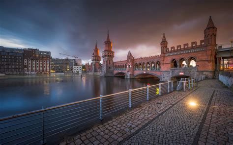 Download wallpapers Berlin, Oberbaumbrucke, River Spree, evening ...