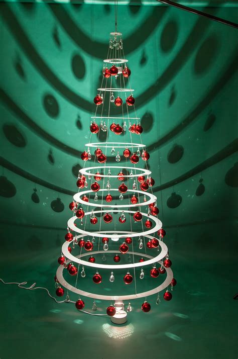 The Perfect Tree For a Mid-Century Style Christmas - Mid Century Home