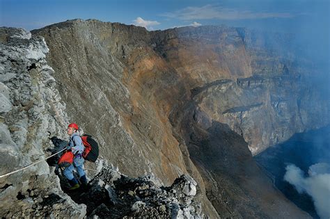 Nyiragongo Crater: Journey to the Center of the World - Photos - The Big Picture - Boston.com