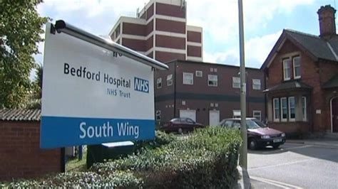 Bedfordshire Hospital staff plan 48-hour walk out over pay dispute - BBC News