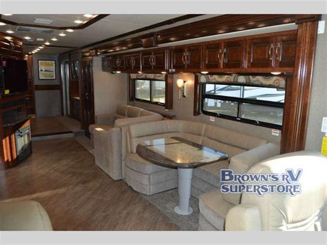 Fleetwood Pace Arrow Class A Motorhome Review: 4 Features Fit for a ...