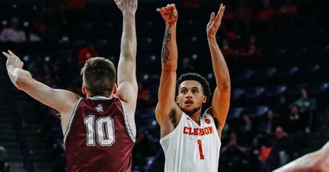 Chase Hunter: Latest injury news on Clemson basketball guard