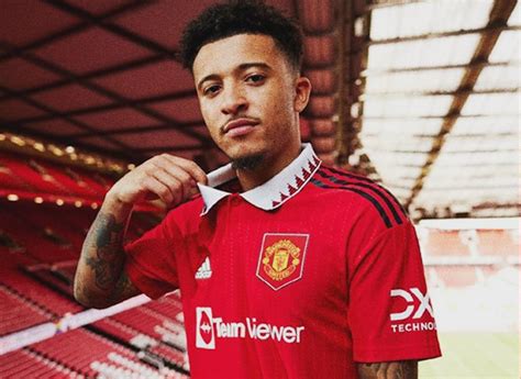 (Photo) Manchester United and Adidas launch 2022/23 home shirt