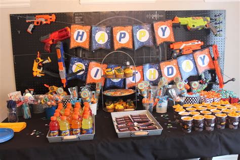 Nerf Birthday Cake Ideas : Nerf Gun Theme Cake Eggless Aubree Haute Chocolaterie - See more ...