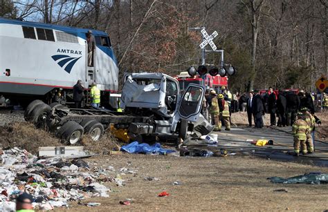 Train Carrying Republican Lawmakers to Retreat Crashes Into Truck - The ...