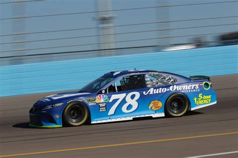 Phoenix 2018 Playoffs - Martin Truex Jr advances to the Championship ...