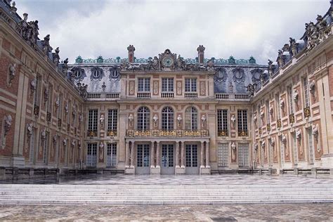 A History of the Palace of Versailles, the Jewel of the Sun King