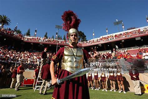 Usc Mascot Photos and Premium High Res Pictures - Getty Images