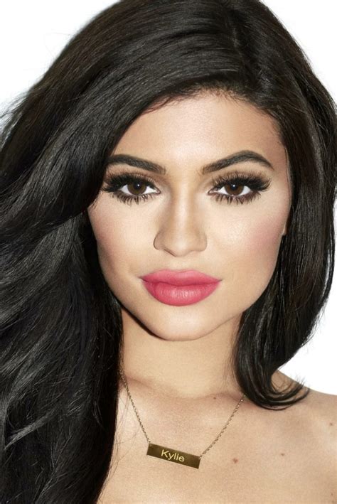 Kylie Jenner's Eyelash Secrets Revealed