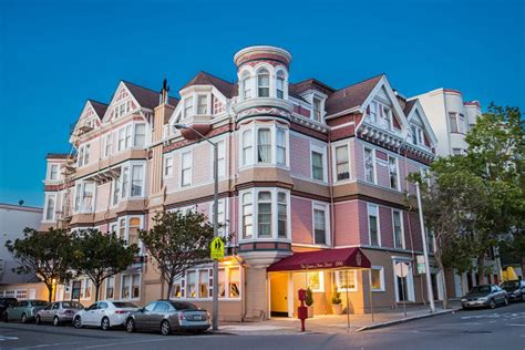 Book a Spooky Stay at One of California’s Historic, Haunted Hotels | CABBI