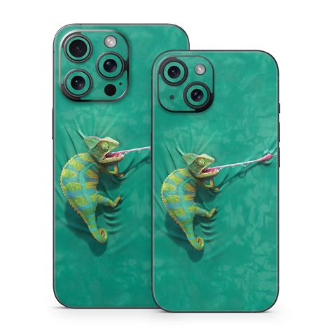 Apple iPhone 15 Skin - Iguana by David Penfound | DecalGirl