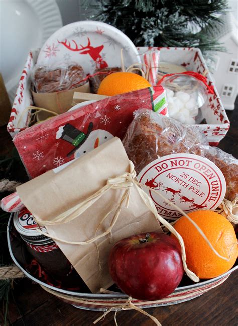 Homemade Holidays: Christmas Morning Gift Baskets - | Homemade holiday, Christmas morning ...