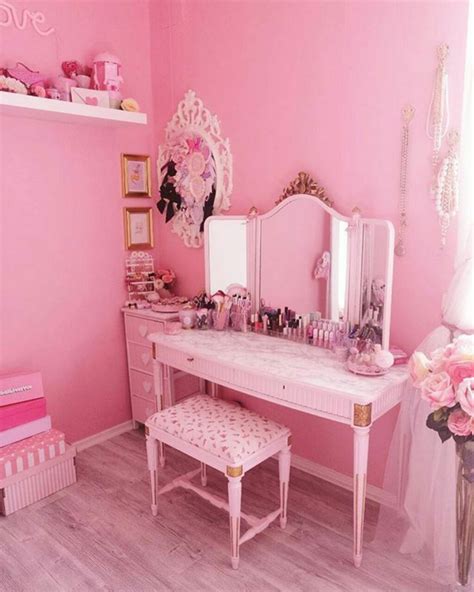 Pin by fentywlnsr on Pink | Barbie room, Cute room ideas, Girls room wallpaper