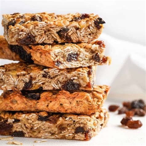 The Best Oatmeal Raisin Bars Recipe - Cook Eat Delicious