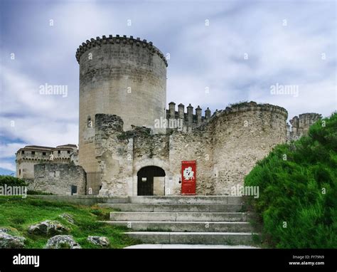 Cuellar Burg - Cuellar castle 01 Stock Photo - Alamy