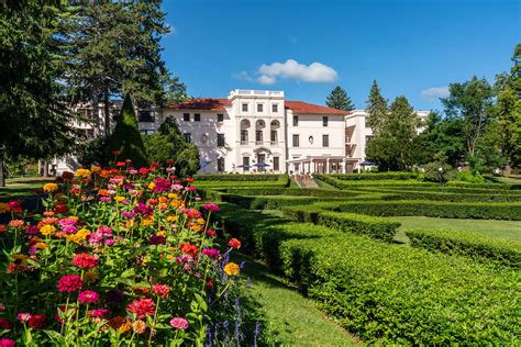 Stay in the Finger Lakes at Geneva On The Lake Boutique Resort Hotel, Restaurant and Historic ...