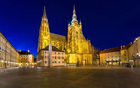 St. Vitus Cathedral in Prague: History, Interior & Hours