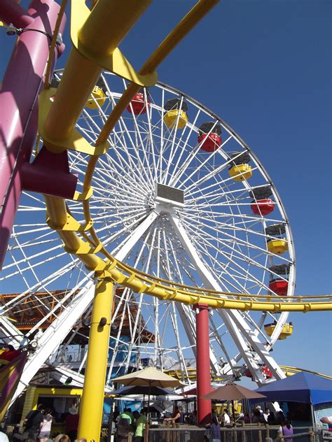 Ferris wheel on the Santa Monice Pier | Santa monica pier, Ferris wheel ...