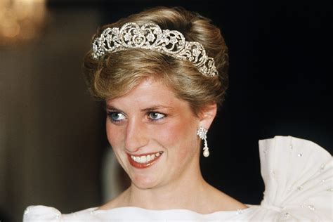 Princess Diana Spencer Tiara + History of Spencer Tiara | Reader's Digest