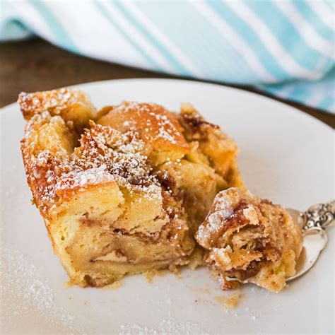 Cinnamon Roll Bread Pudding