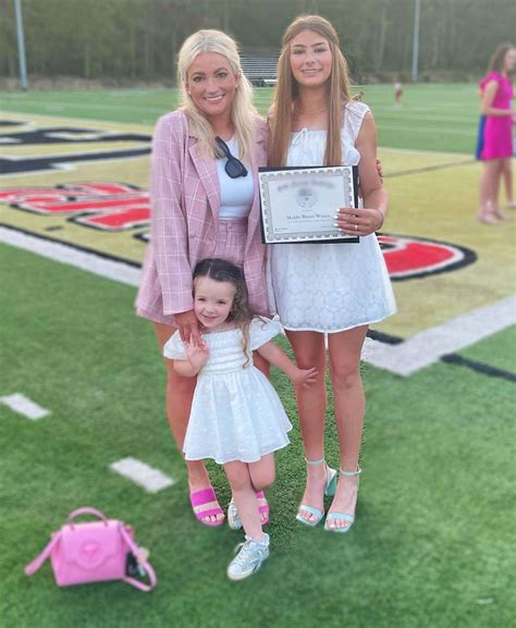 Jamie Lynn Spears Shares Family Photos from Daughter Maddie's Graduation