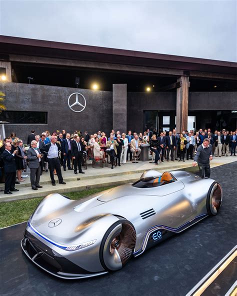 Mercedes-Benz Vision EQ Silver Arrow Concept at Pebble Beach - Car Body ...