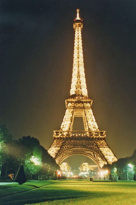 Life Around Us: Eiffel Tower