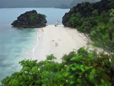 Adventure Site: Caramoan, Camarines Sur - TriptheIslands.com