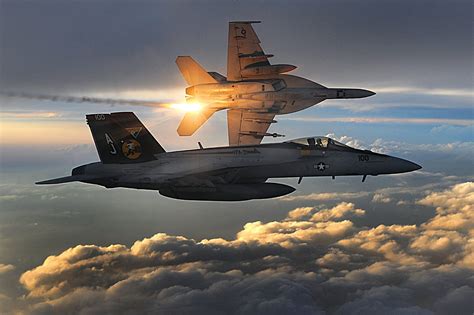 Military Fighter Jets: McDonnell Douglas F/A-18 Hornet and Super Hornet