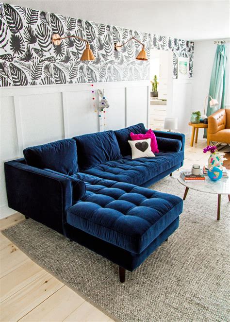 25 Stunning Living Rooms with Blue Velvet Sofas